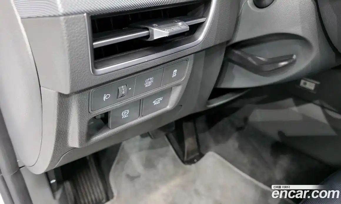 Hyundai Sonata 2024 2.0 автомат (гидро), фото 24