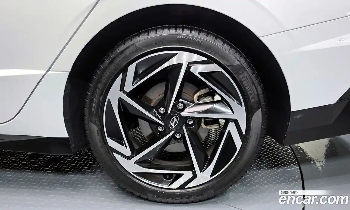 Hyundai Sonata 2024 2.0 автомат (гидро), фото 7
