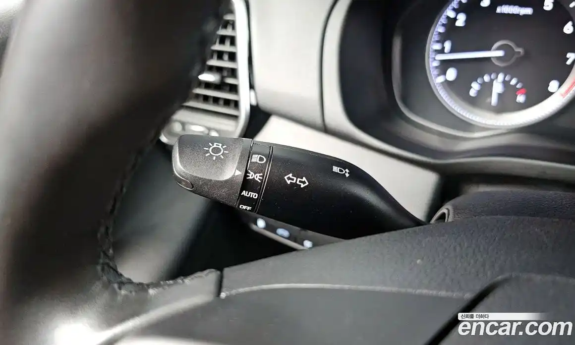 Hyundai Grandeur 2019 2.4 автомат (гидро), фото 23