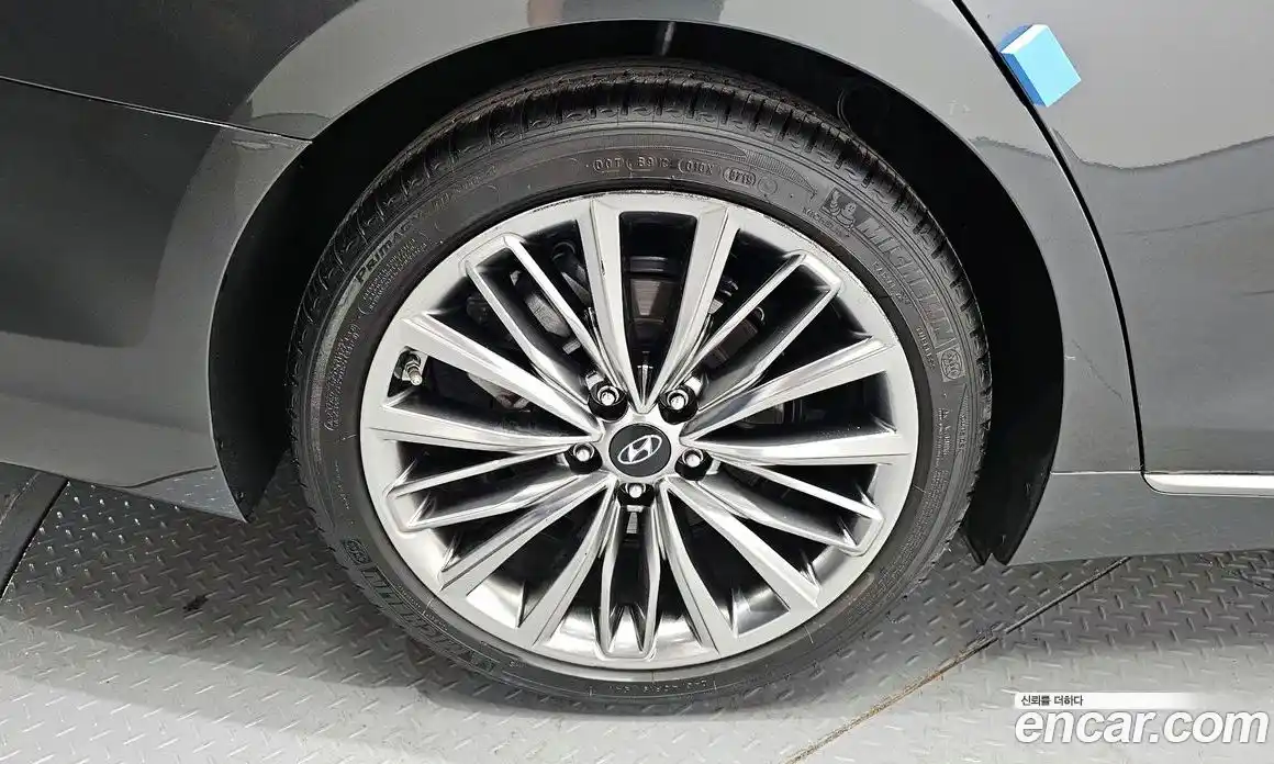 Hyundai Grandeur 2019 2.4 автомат (гидро), фото 5
