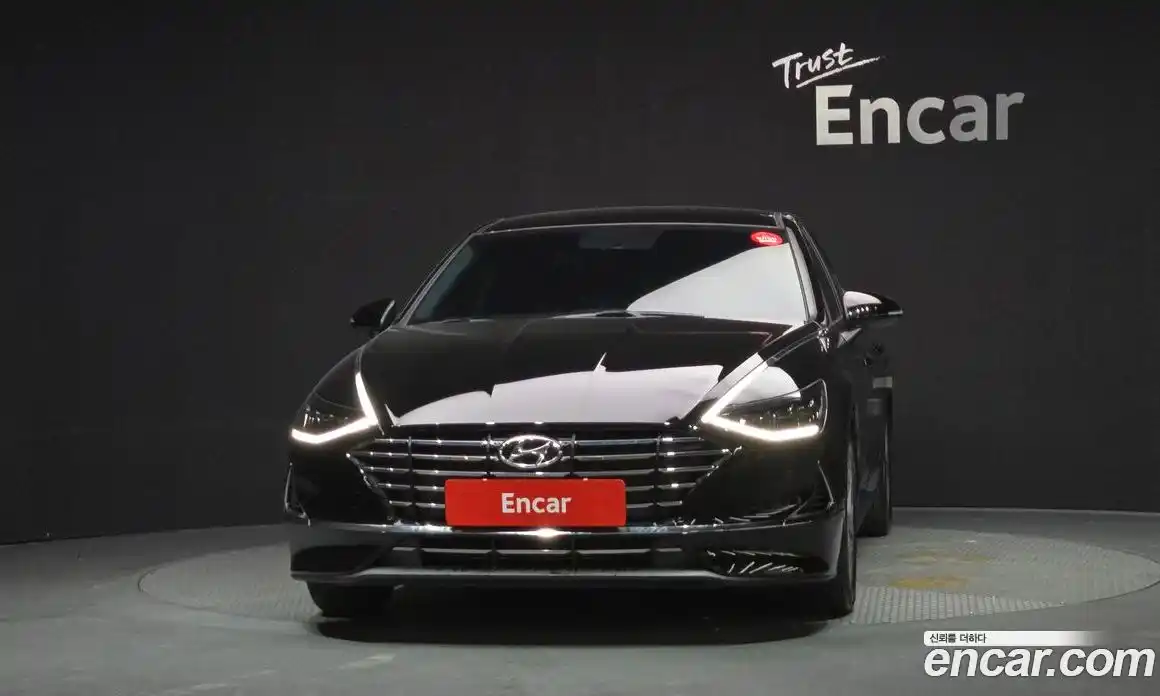 Hyundai Sonata 2022 2.0 автомат (гидро), фото 3