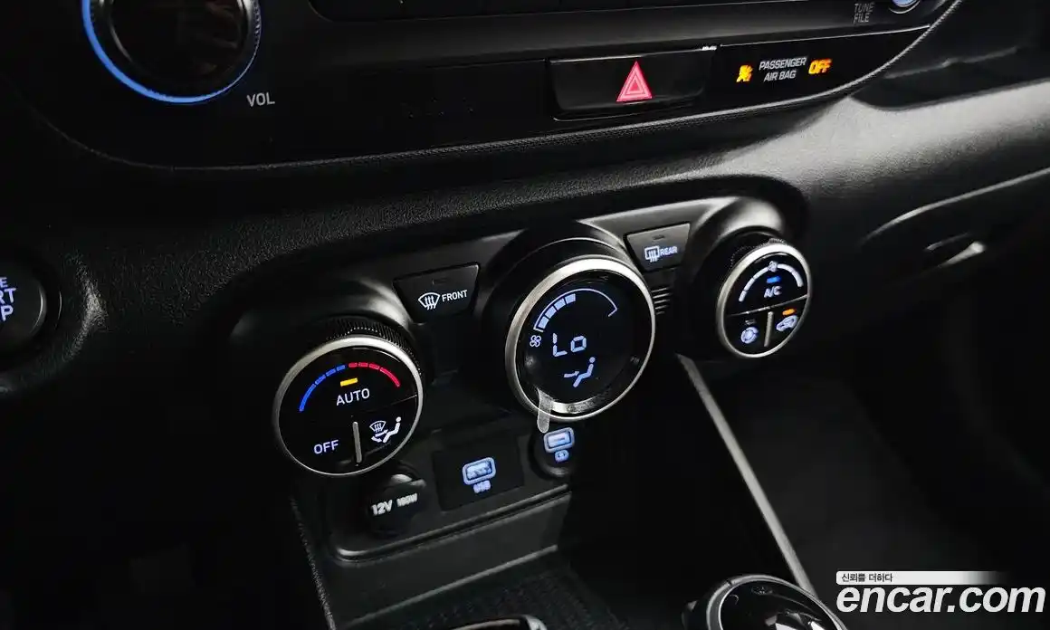 Hyundai Venue 2020 1.6 автомат (гидро), фото 18
