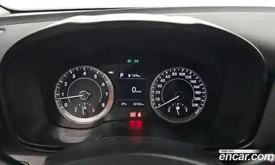 Hyundai Venue 2020 1.6 автомат (гидро), миниатюра 8