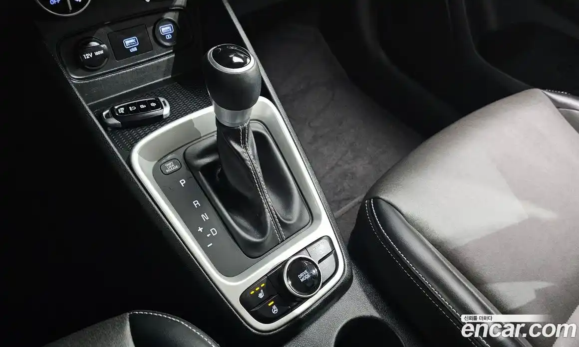 Hyundai Venue 2020 1.6 автомат (гидро), фото 9