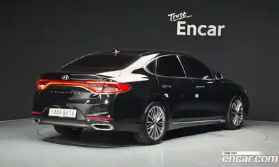Hyundai Grandeur 2018 2.4 автомат (гидро), миниатюра 2