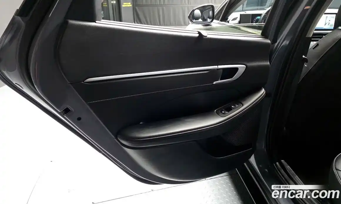 Hyundai Sonata 2024 2.0 автомат (гидро), фото 15