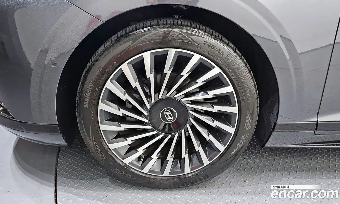 Hyundai Grandeur 2024 1.6 автомат (гидро), фото 5