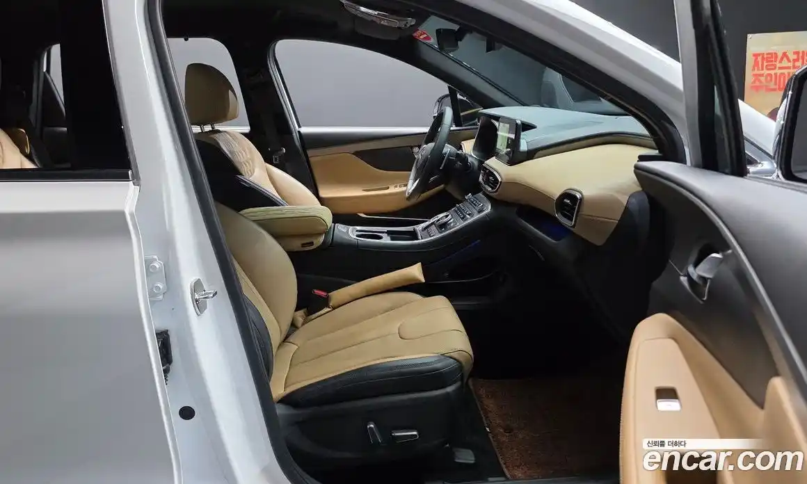 Hyundai Santa Fe 2023 1.6 автомат (гидро), фото 16