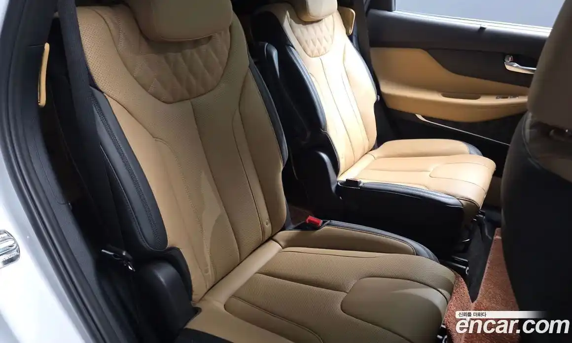 Hyundai Santa Fe 2023 1.6 автомат (гидро), фото 17