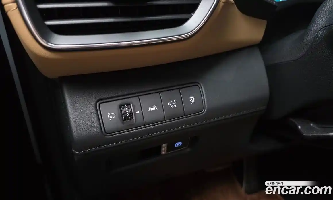 Hyundai Santa Fe 2023 1.6 автомат (гидро), фото 22