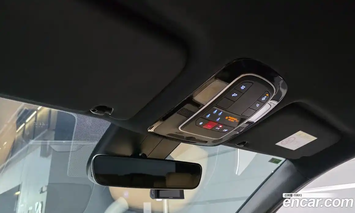 Hyundai Santa Fe 2023 1.6 автомат (гидро), фото 28