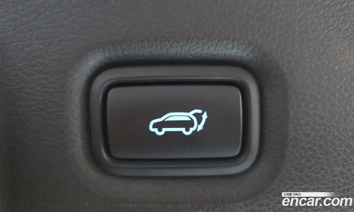 Hyundai Santa Fe 2023 1.6 автомат (гидро), фото 30