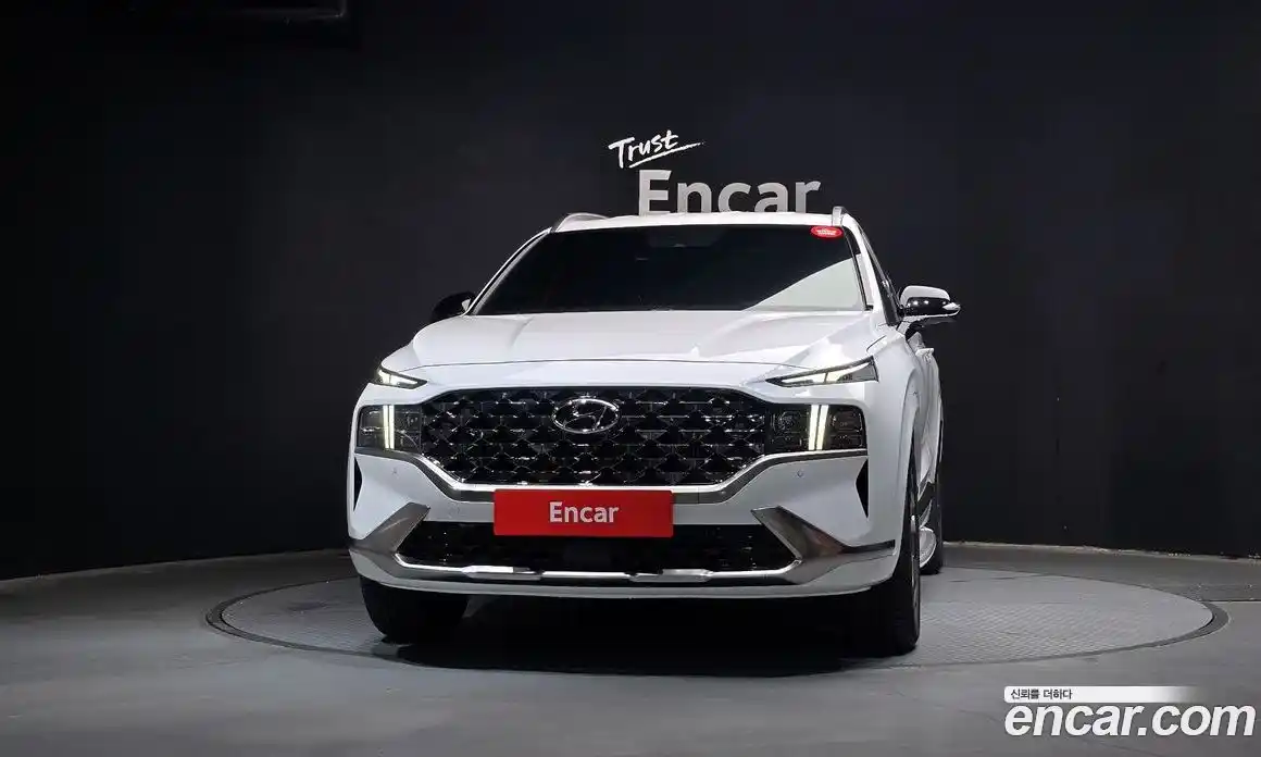 Hyundai Santa Fe 2023 1.6 автомат (гидро), фото 3