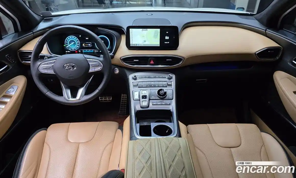 Hyundai Santa Fe 2023 1.6 автомат (гидро), фото 10
