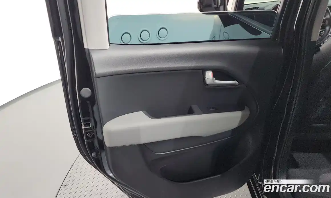 Kia Ray 2024 1.0 автомат (гидро), фото 15