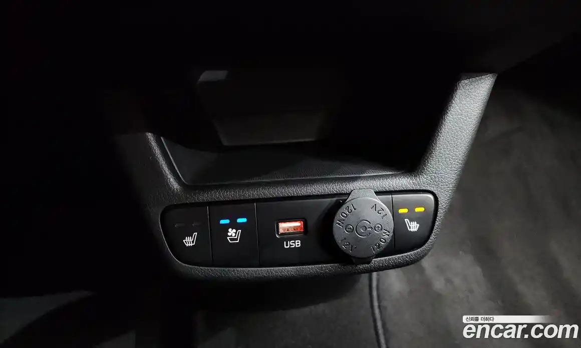 Kia Ray 2024 1.0 автомат (гидро), фото 18