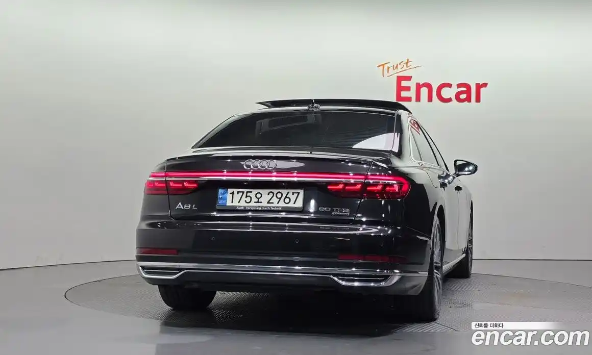 Audi A8 2021 4.0 автомат (гидро), фото 4