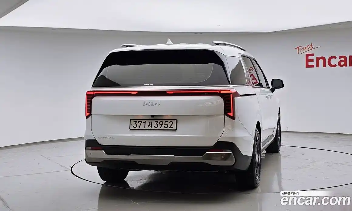 Kia Carnival 2024 3.5 автомат (гидро), фото 4