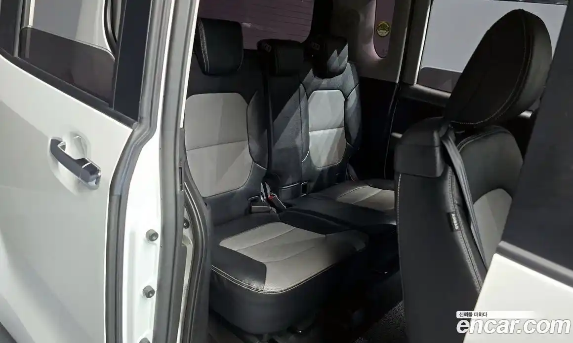 Kia Ray 2020 1.0 автомат (гидро), фото 11