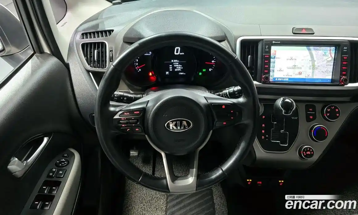 Kia Ray 2020 1.0 автомат (гидро), фото 13