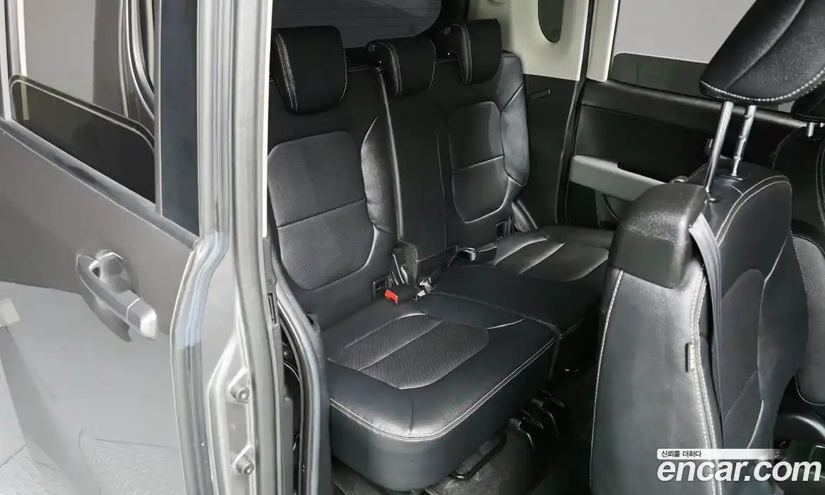 Kia Ray 2023 1.0 автомат (гидро), фото 16