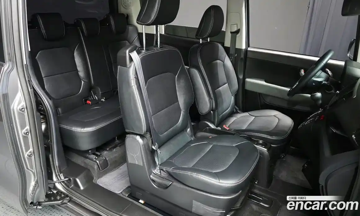 Kia Ray 2023 1.0 автомат (гидро), фото 18
