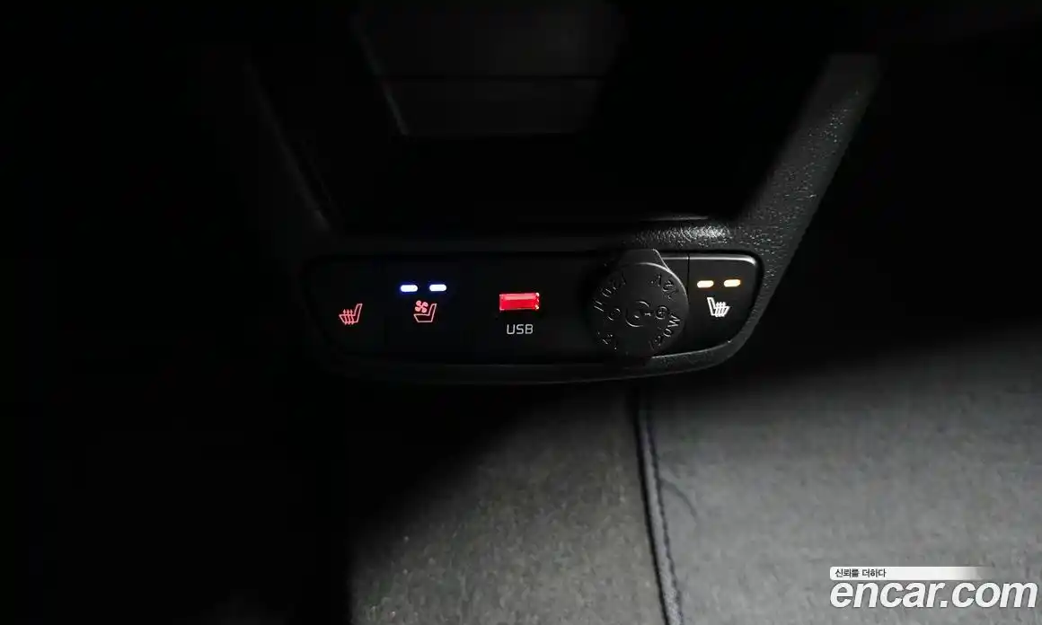 Kia Ray 2023 1.0 автомат (гидро), фото 28