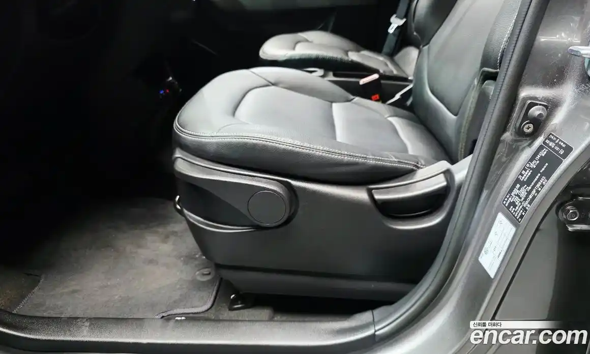 Kia Ray 2023 1.0 автомат (гидро), фото 31