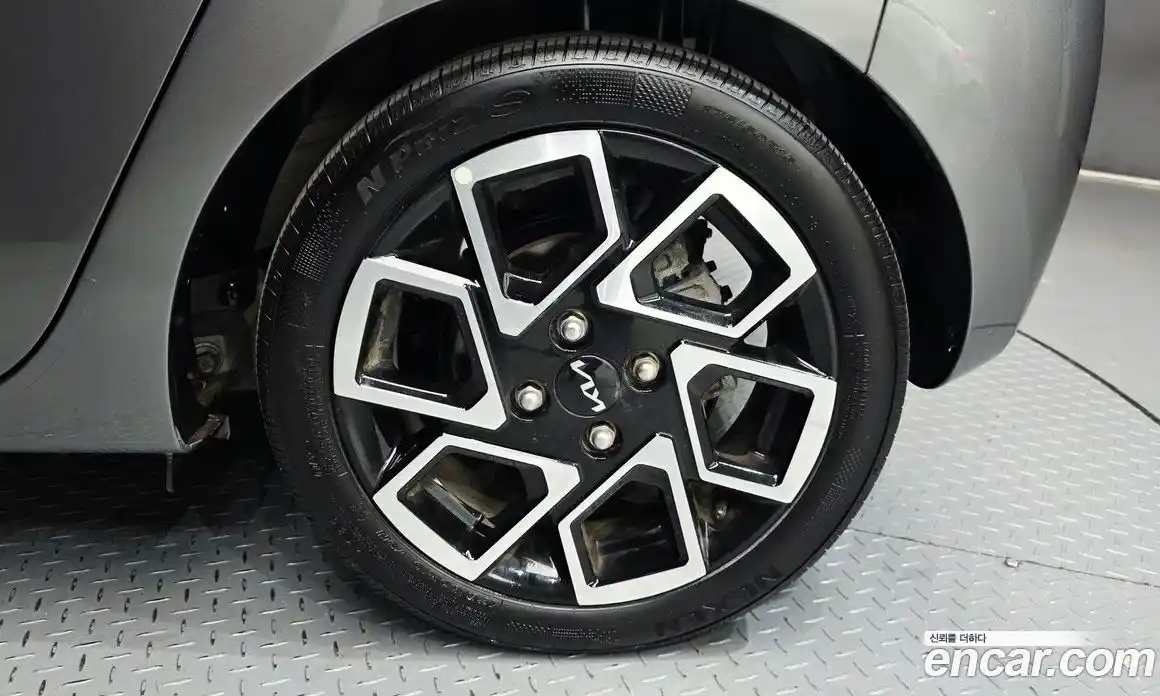 Kia Ray 2023 1.0 автомат (гидро), фото 7