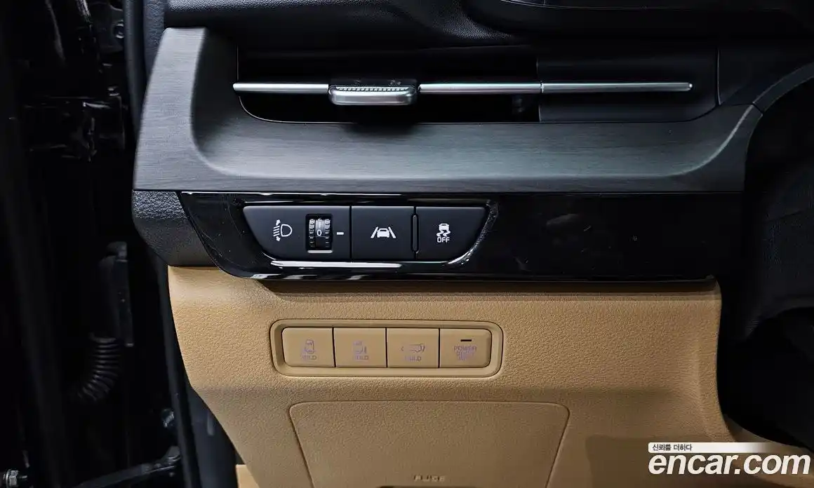 Kia Carnival 2023 2.2 автомат (гидро), фото 22