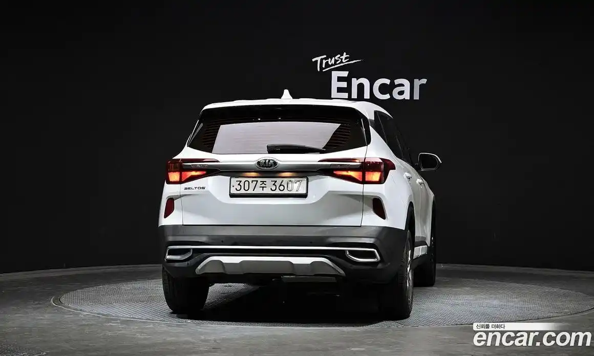 Kia Seltos 2020 1.6 автомат (гидро), фото 4
