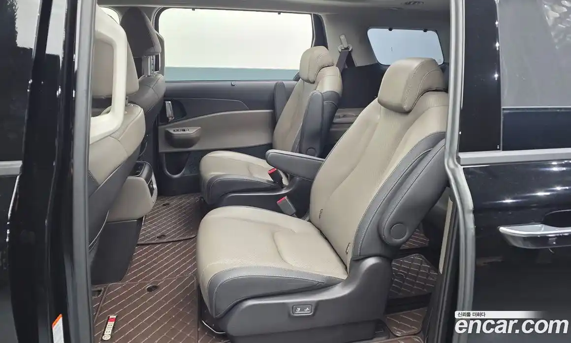 Kia Carnival 2024 1.6 автомат (гидро), фото 17
