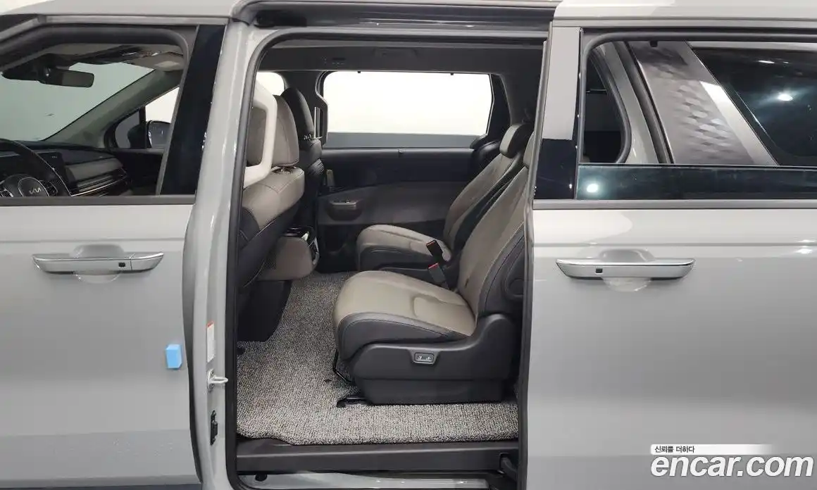 Kia Carnival 2024 3.5 автомат (гидро), фото 12