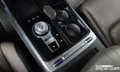 Kia Carnival 2024 3.5 автомат (гидро), миниатюра 9