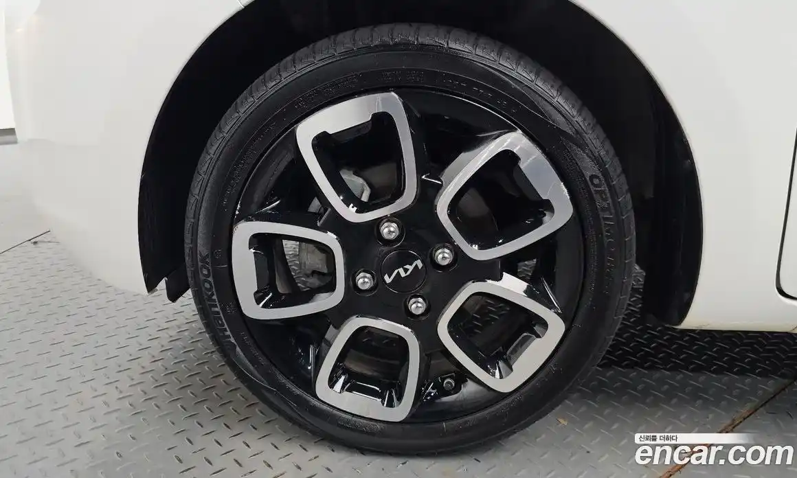 Kia Ray 2021 1.0 автомат (гидро), фото 4
