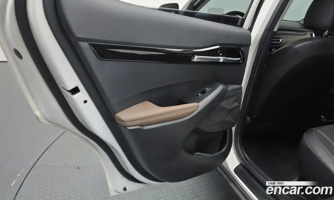 Kia Seltos 2022 1.6 автомат (гидро), фото 14