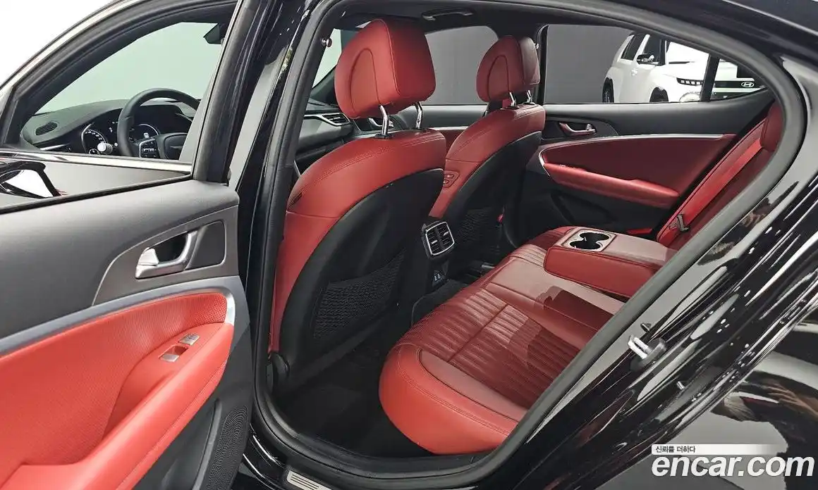 Genesis G70 2024 2.5 автомат (гидро), фото 12