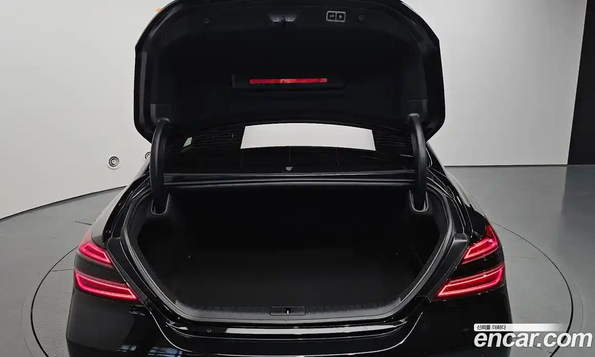 Genesis G70 2024 2.5 автомат (гидро), фото 20