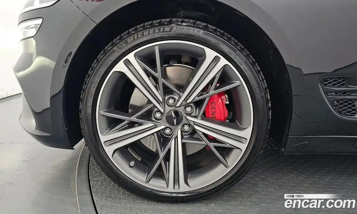 Genesis G70 2024 2.5 автомат (гидро), фото 5