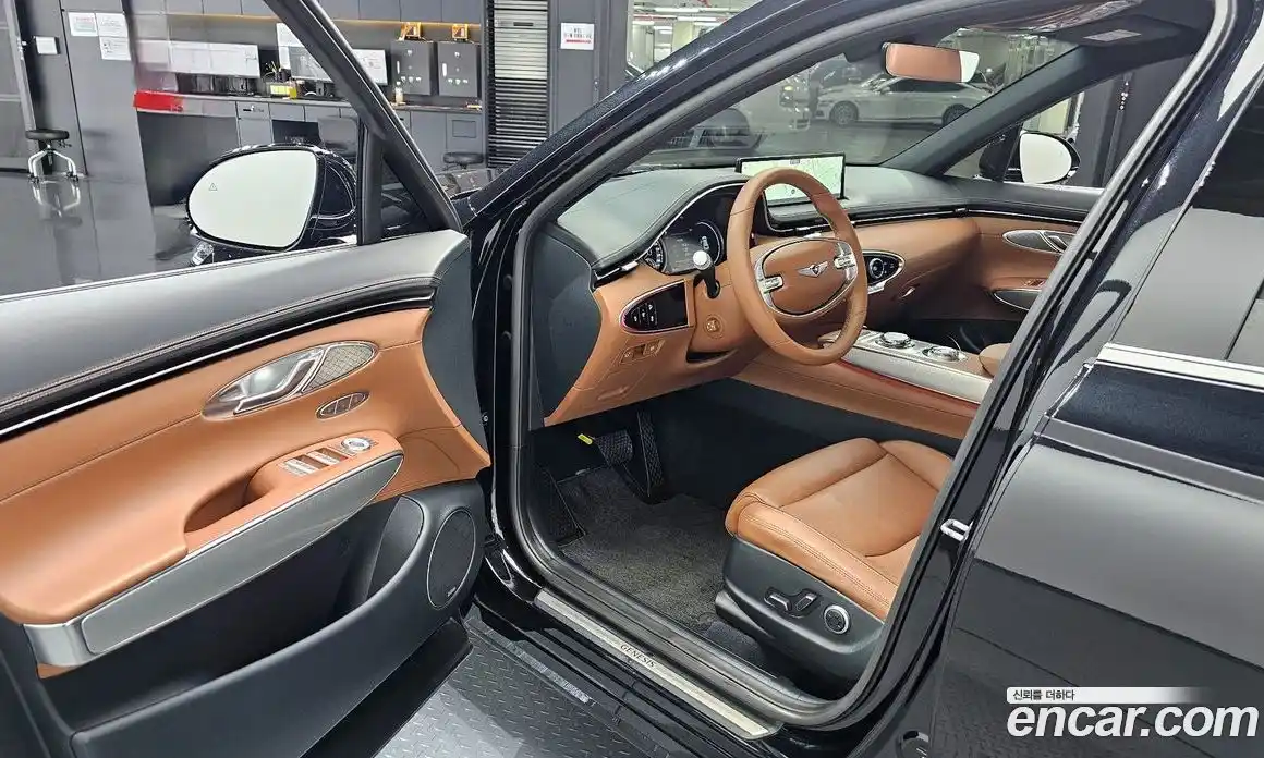 Genesis GV70 2024 2.5 автомат (гидро), фото 12