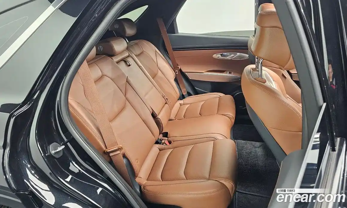 Genesis GV70 2024 2.5 автомат (гидро), фото 16