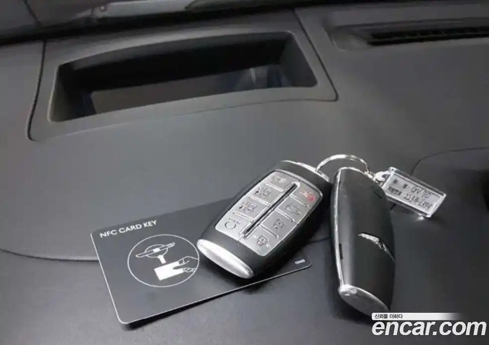 Genesis GV70 2024 3.5 автомат (гидро), фото 13