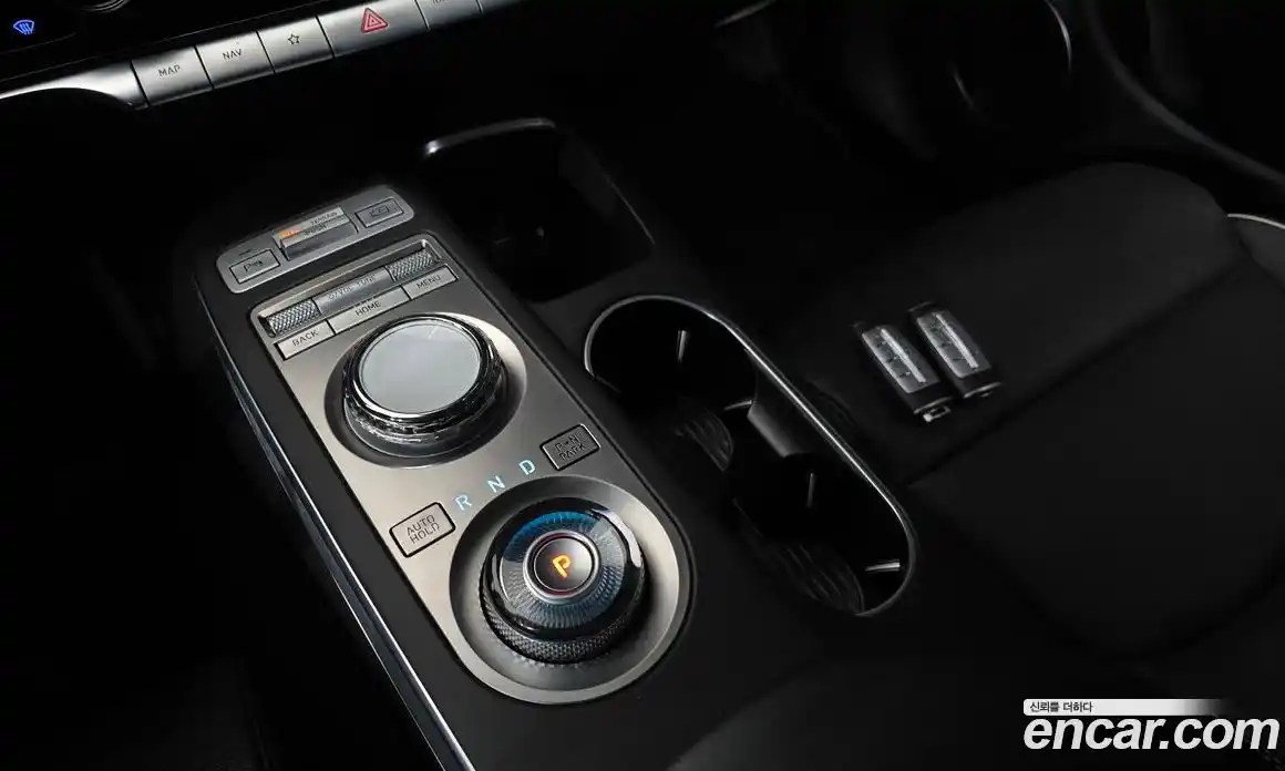 Genesis GV70 2022 0.1 автомат (гидро), фото 12