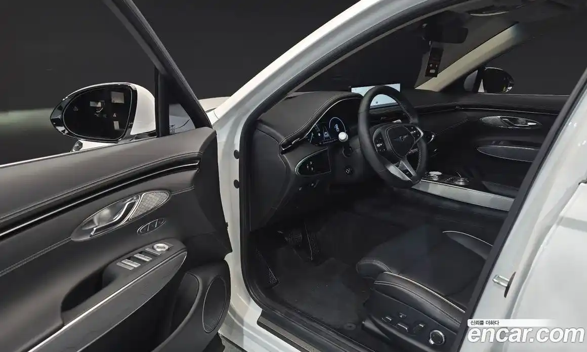 Genesis GV70 2022 0.1 автомат (гидро), фото 13