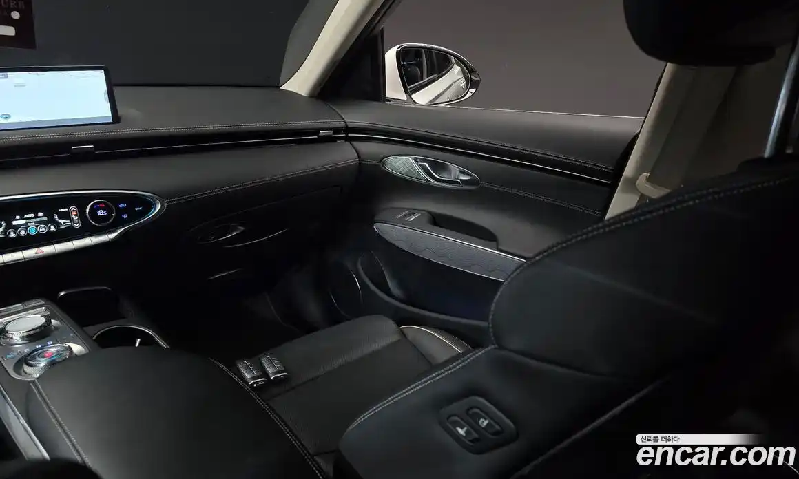 Genesis GV70 2022 0.1 автомат (гидро), фото 16