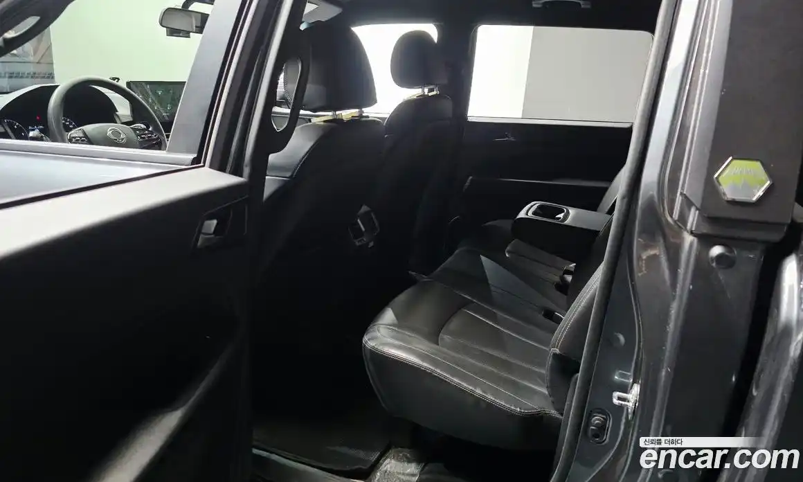 SsangYong Rexton 2024 2.2 автомат (гидро), фото 17