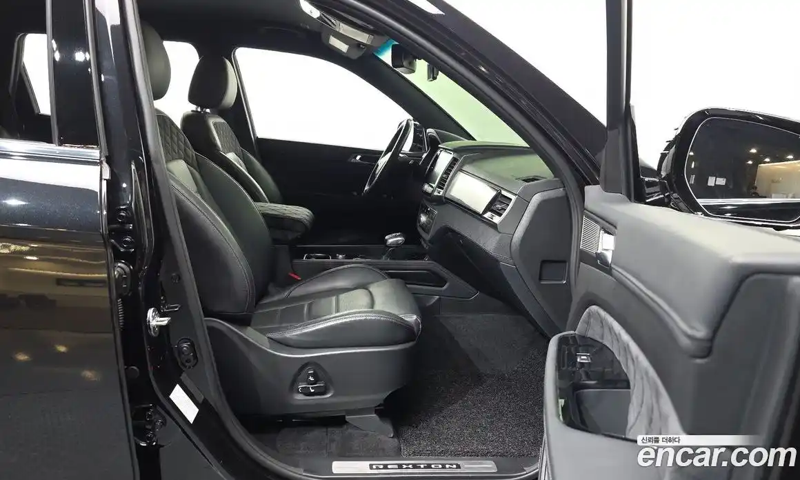 SsangYong Rexton 2019 2.2 автомат (гидро), фото 17