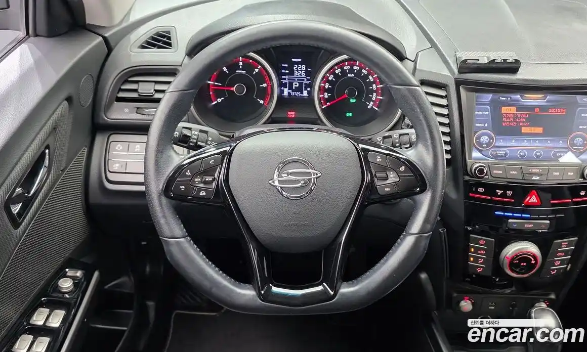SsangYong TIBOLI 2017 1.6 автомат (гидро), фото 13