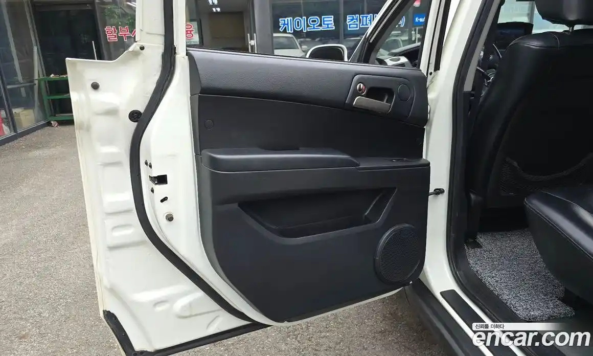 SsangYong Korando 2013 2.0 автомат (гидро), фото 15