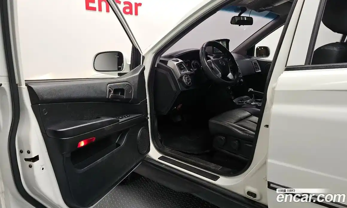 SsangYong Korando 2016 2.0 автомат (гидро), фото 10